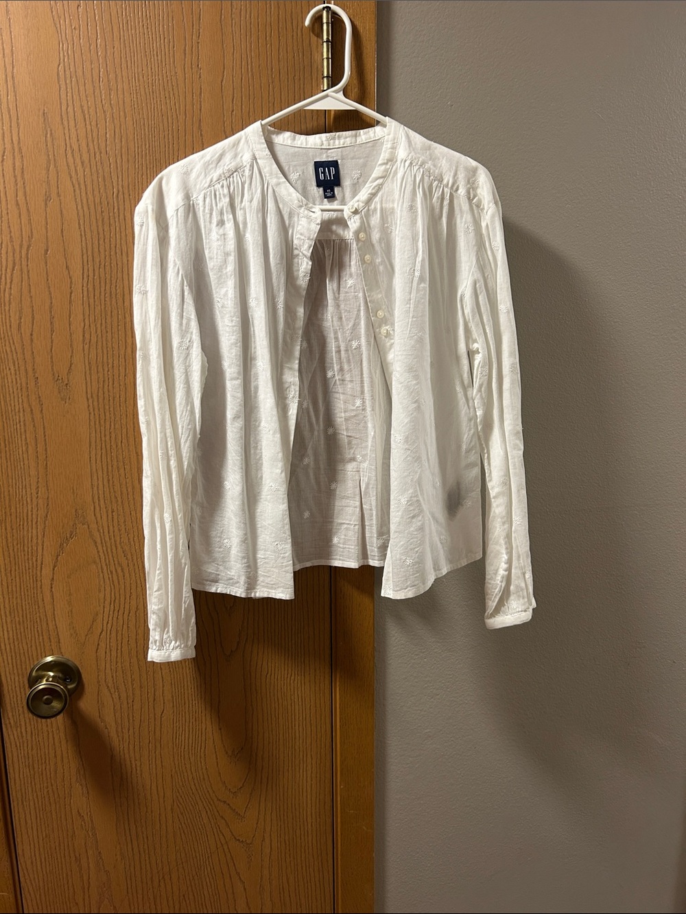 GAP White Lightweight Button-Up Peasant Blouse